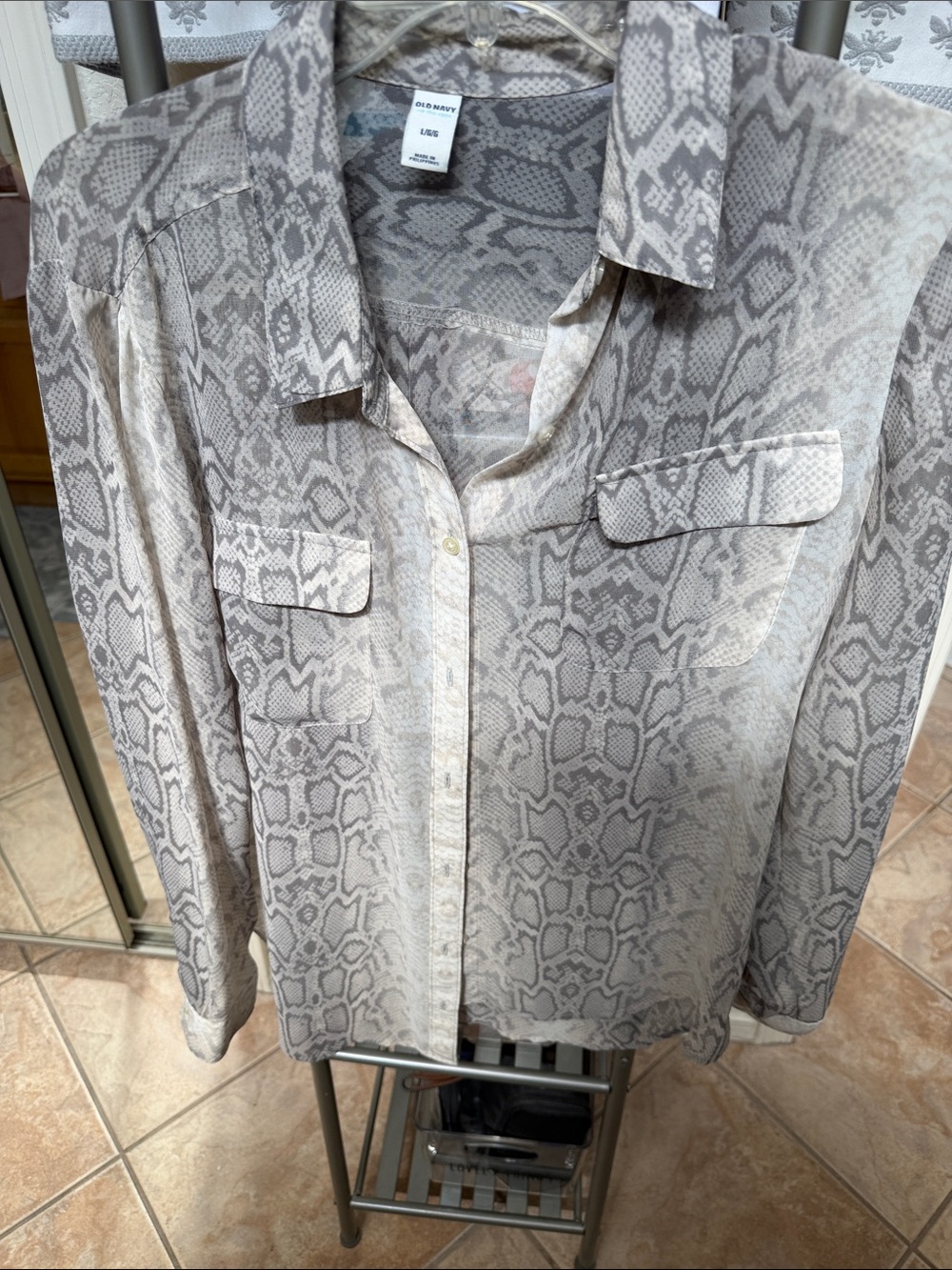 Old Navy women Beige Snake-Print Button-Up Shirt